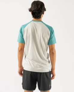 rabbit Short Sleeves><noscript><img width=