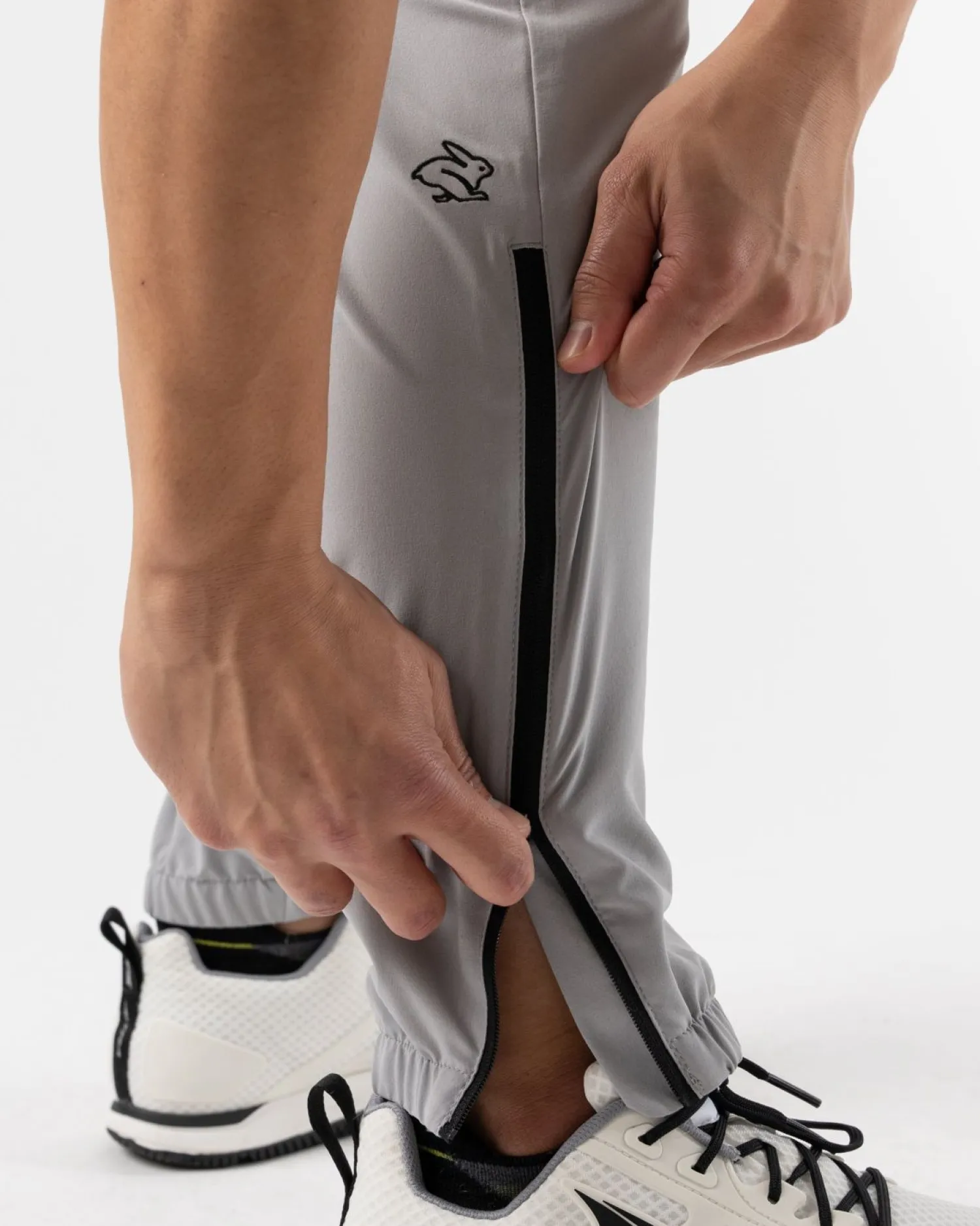 rabbit Joggers & Pants>Runners Alloy